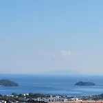 Tranquil Seaview With Private Pool In Αλικαρνασσός