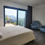 Tranquil Seaview With Private Pool In Αλικαρνασσός