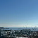 Διαμέρισμα Tranquil Seaview With Private Pool In *