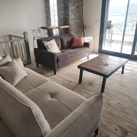 Tranquil Seaview With Private Pool In בודרום