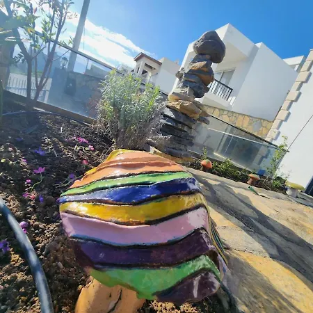 דירה Tranquil Seaview With Private Pool In