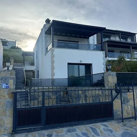 Tranquil Seaview With Private Pool In דירה בודרום