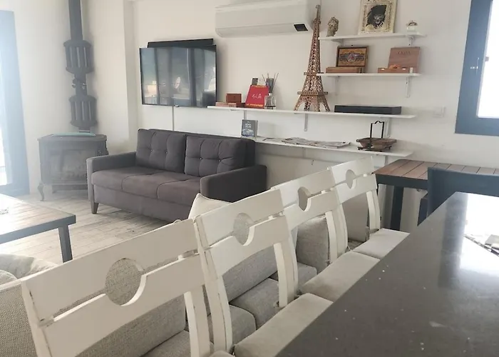 Tranquil Seaview With Private Pool In