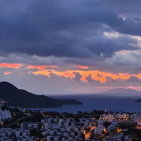 アパート Tranquil Seaview With Private Pool In