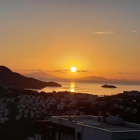 Tranquil Seaview With Private Pool In アパート ボドルム