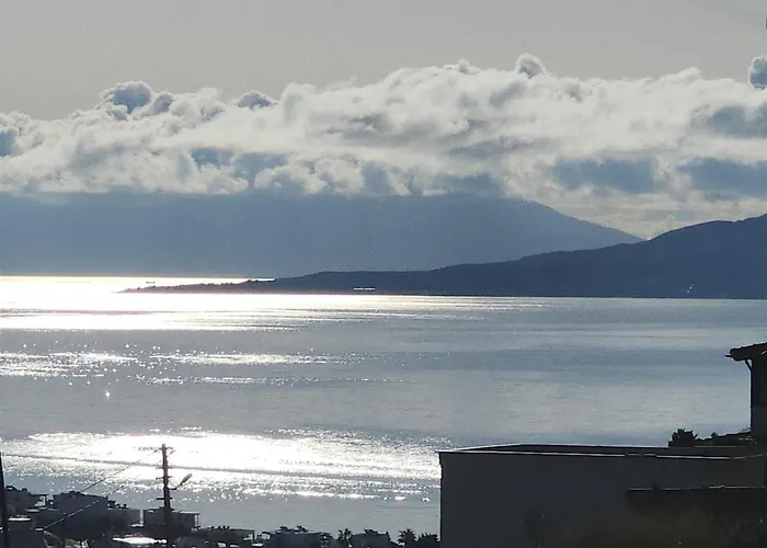 아파트 Tranquil Seaview With Private Pool In *