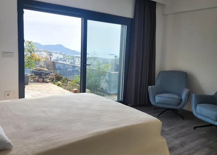 Tranquil Seaview With Private Pool In Bodrum