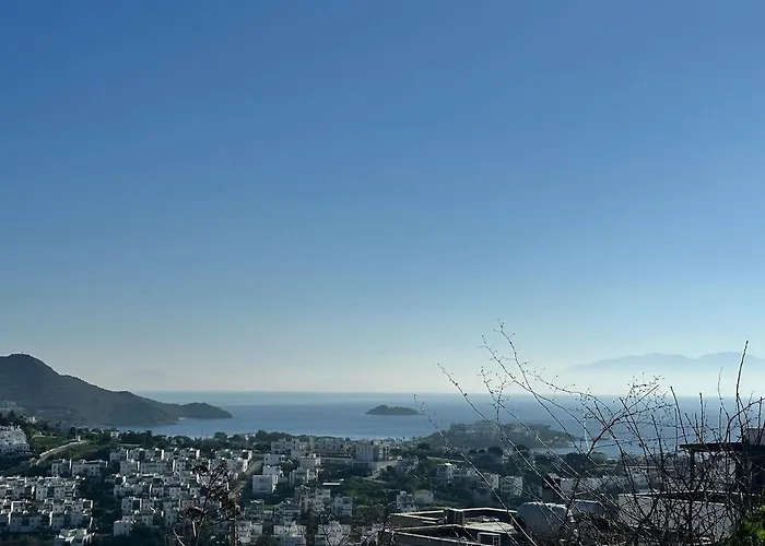 Apartmán Tranquil Seaview With Private Pool In *