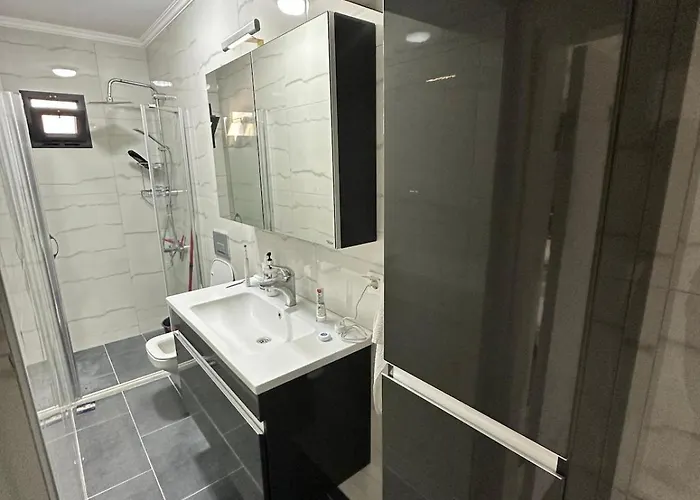 Apartmán Tranquil Seaview With Private Pool In *